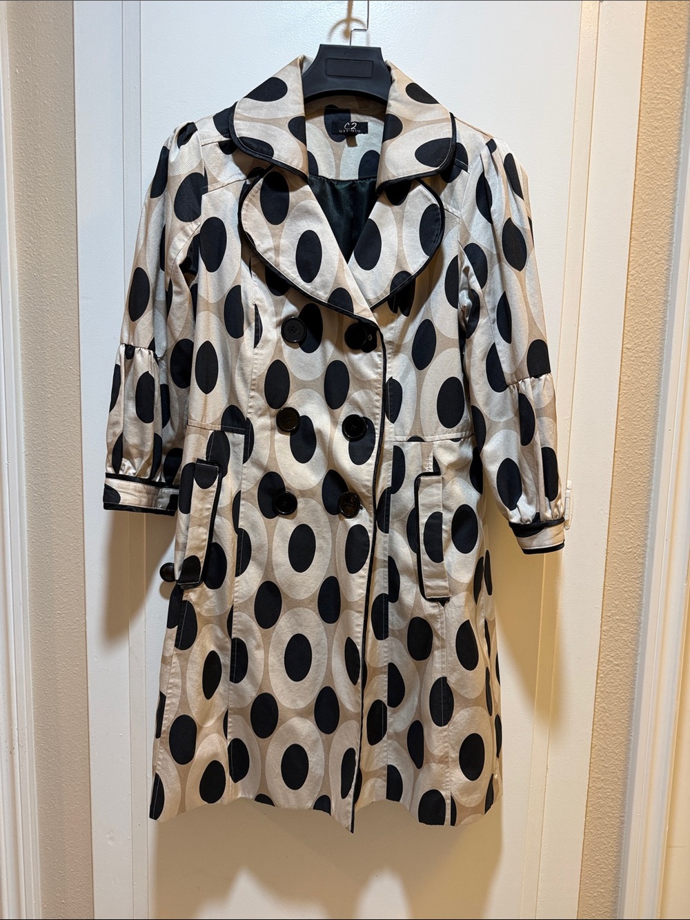 Polka Dot Double-Breasted Trench Coat - Black & Cream